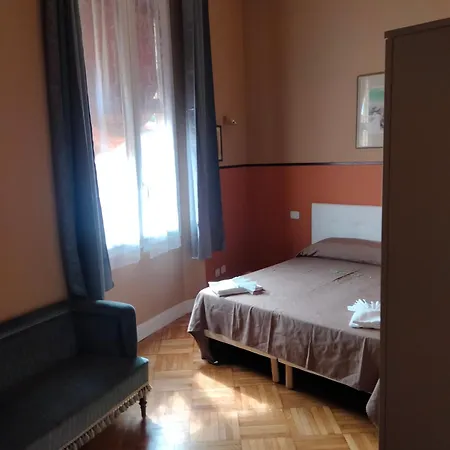 7 Piazza Santo Stefano Luxuryh - Bolognacentro Duomo Guest house